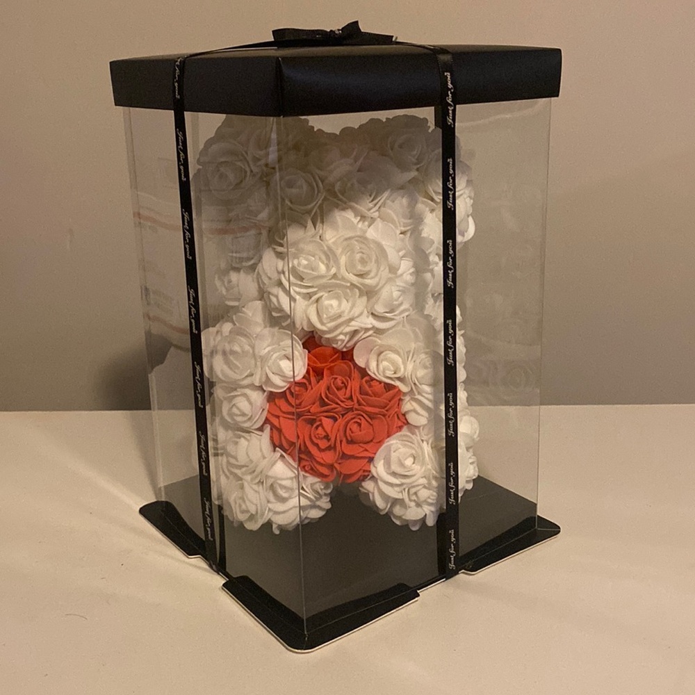 Teddy bear made of roses